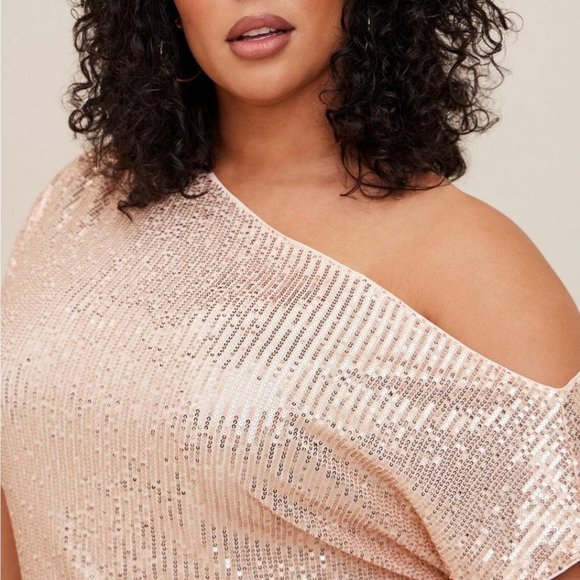 Torrid - Sequin Off The Shoulder Top in Gold - Picture 12 of 14